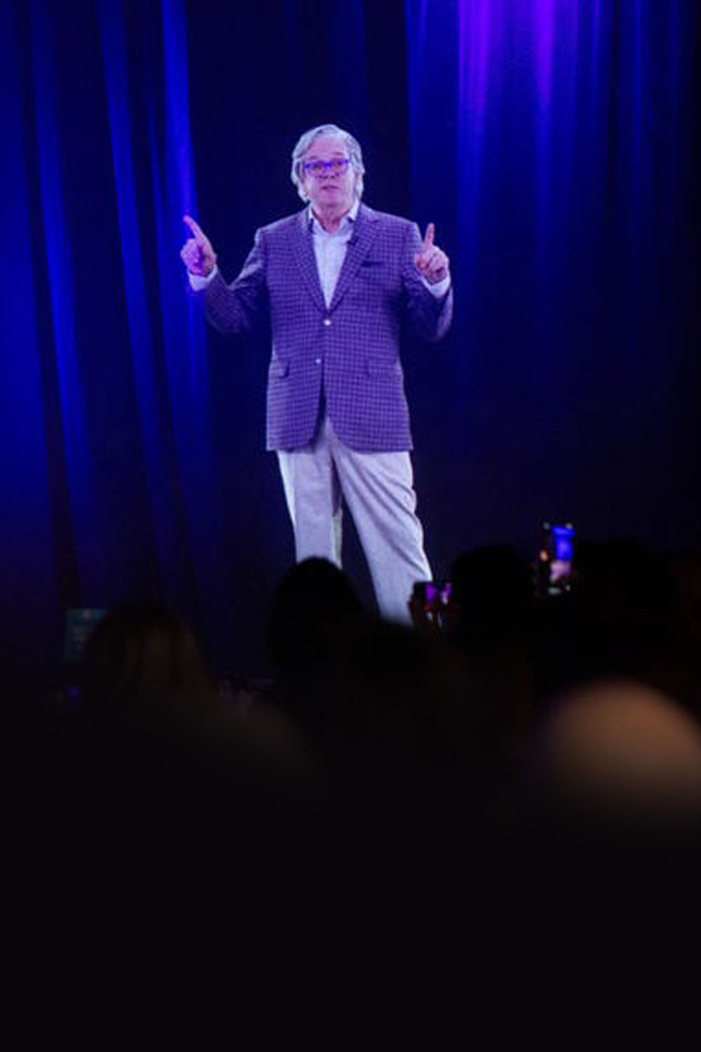 holo-mesh-screen-hologauze-holonet-holo-scrim-india